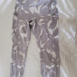 Lululemon luxtreme crop tights size 6